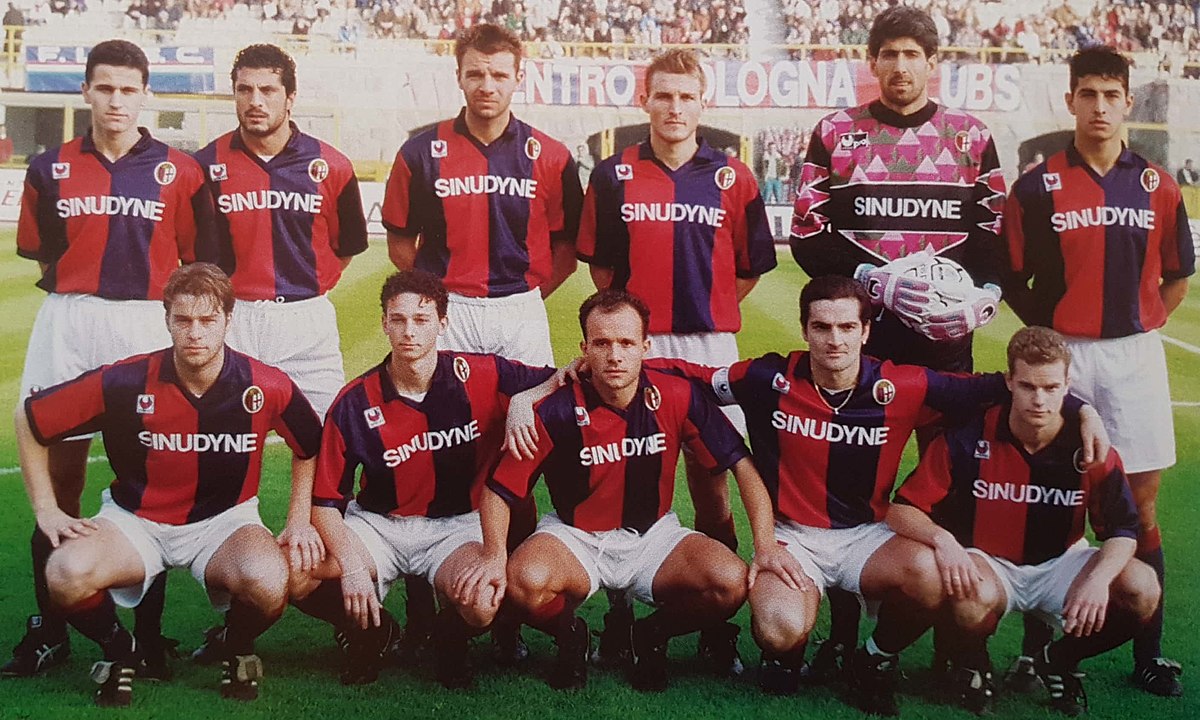 1200px-Bologna_Football_Club_1992-93.jpeg